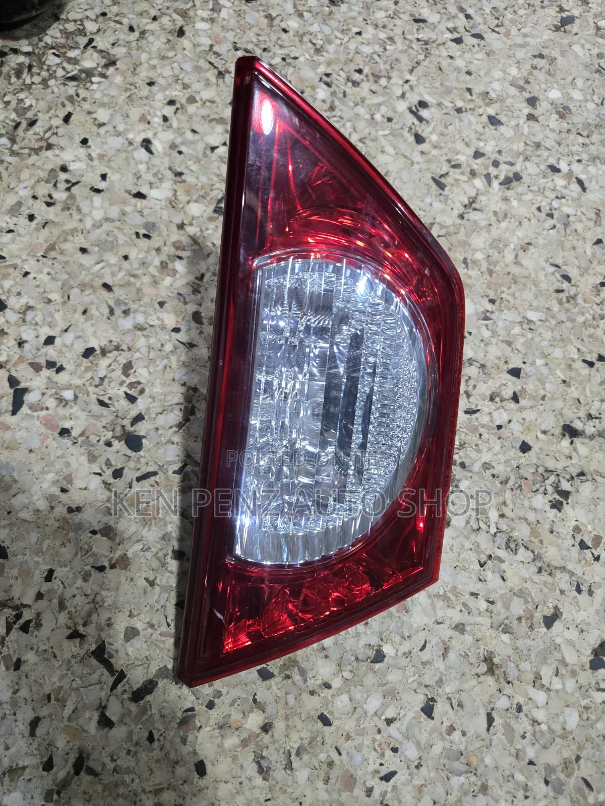 Toyota Mark X 2010 - 2012 Boot Reflector