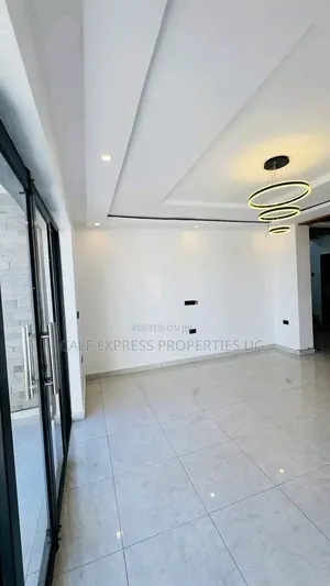 3bdrm Duplex in Buziga Estate, Makindye for rent