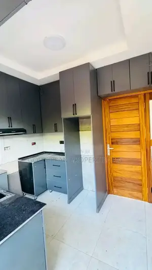 3bdrm Duplex in Buziga Estate, Makindye for rent
