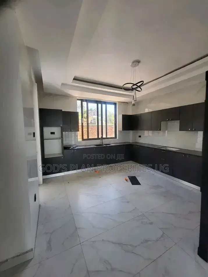 4bdrm Duplex in Buziga Konge Estate, Makindye for rent