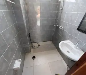 2bdrm Apartment in Buziga, Makindye for rent