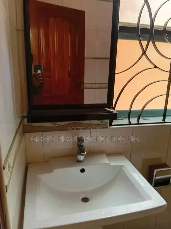 2bdrm Apartment in Salama Estate, Makindye for rent