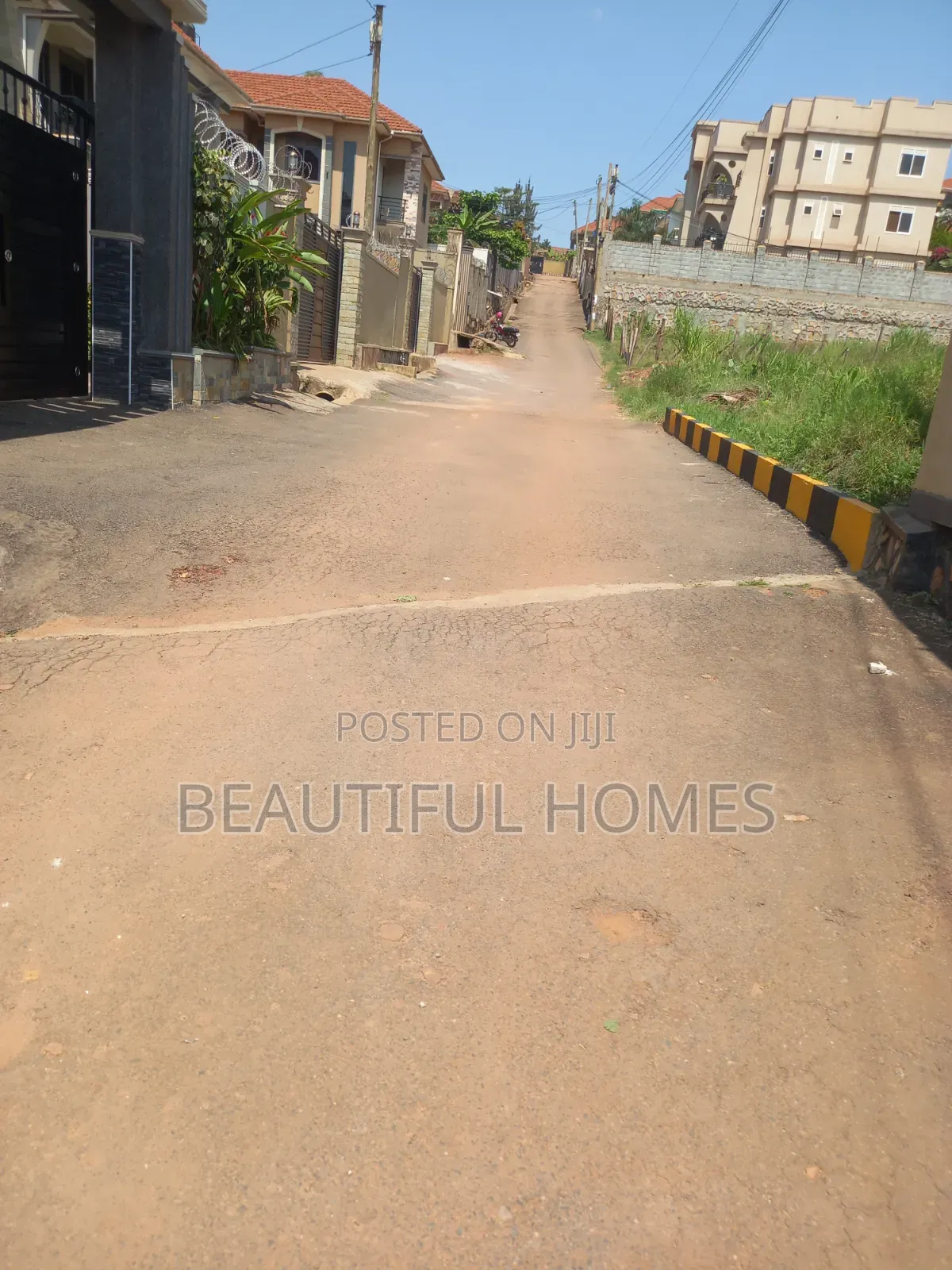 Furnished 4bdrm Duplex in Kira Posh Rich for sale