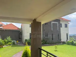6bdrm Duplex in Lately, Makindye for rent