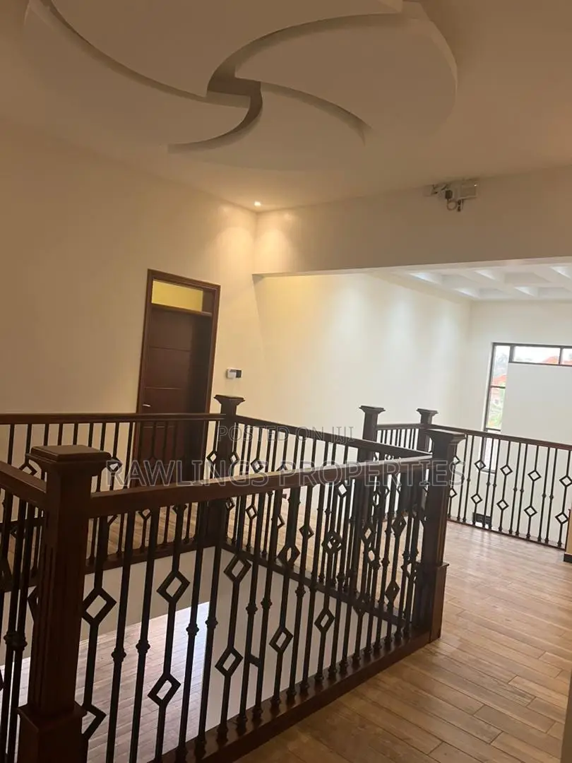 6bdrm Duplex in Lately, Makindye for rent