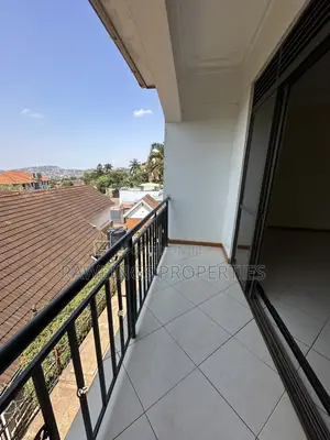 3bdrm Apartment in Kiwafu, Makindye for rent