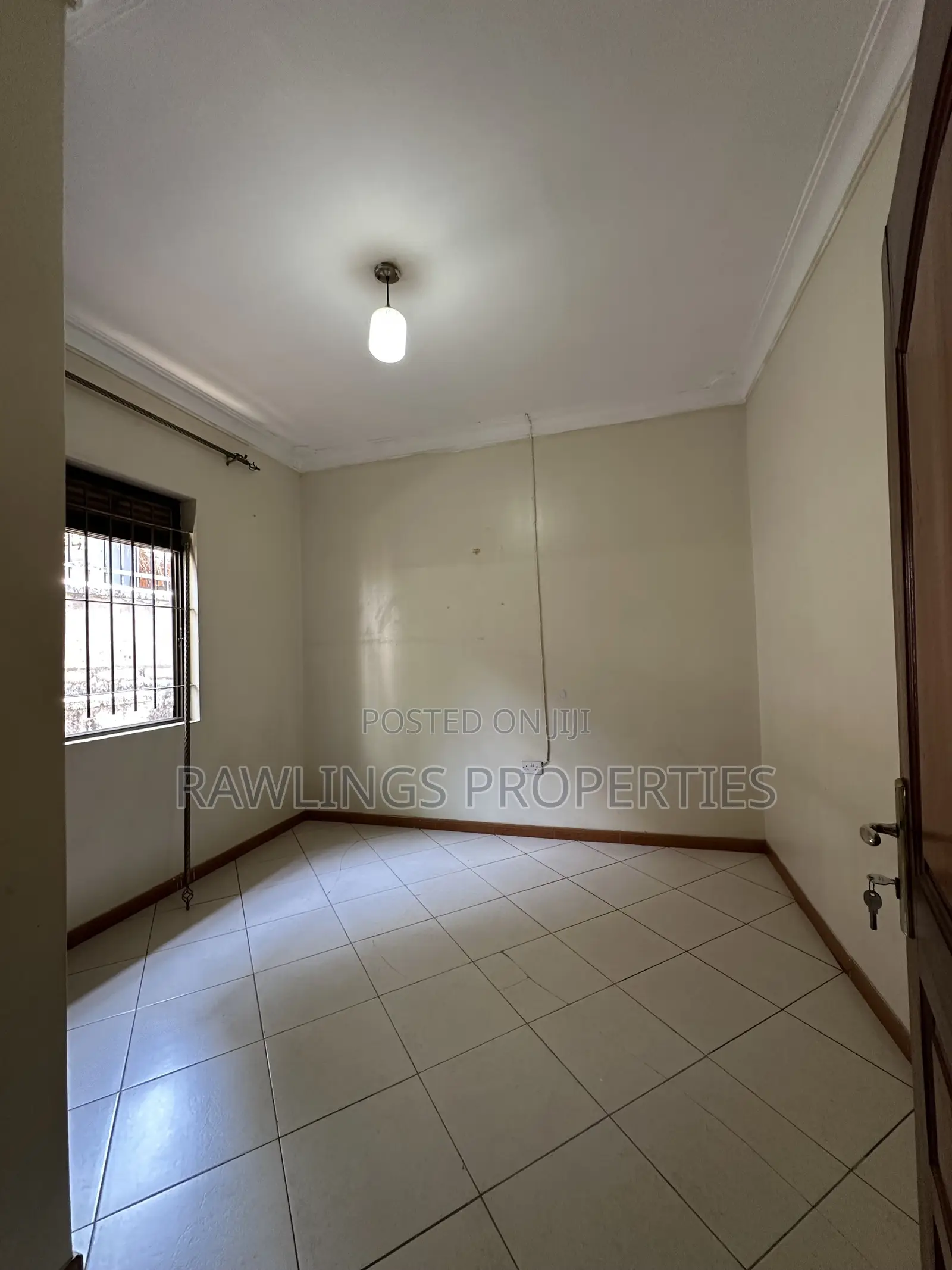 3bdrm Apartment in Kiwafu, Makindye for rent