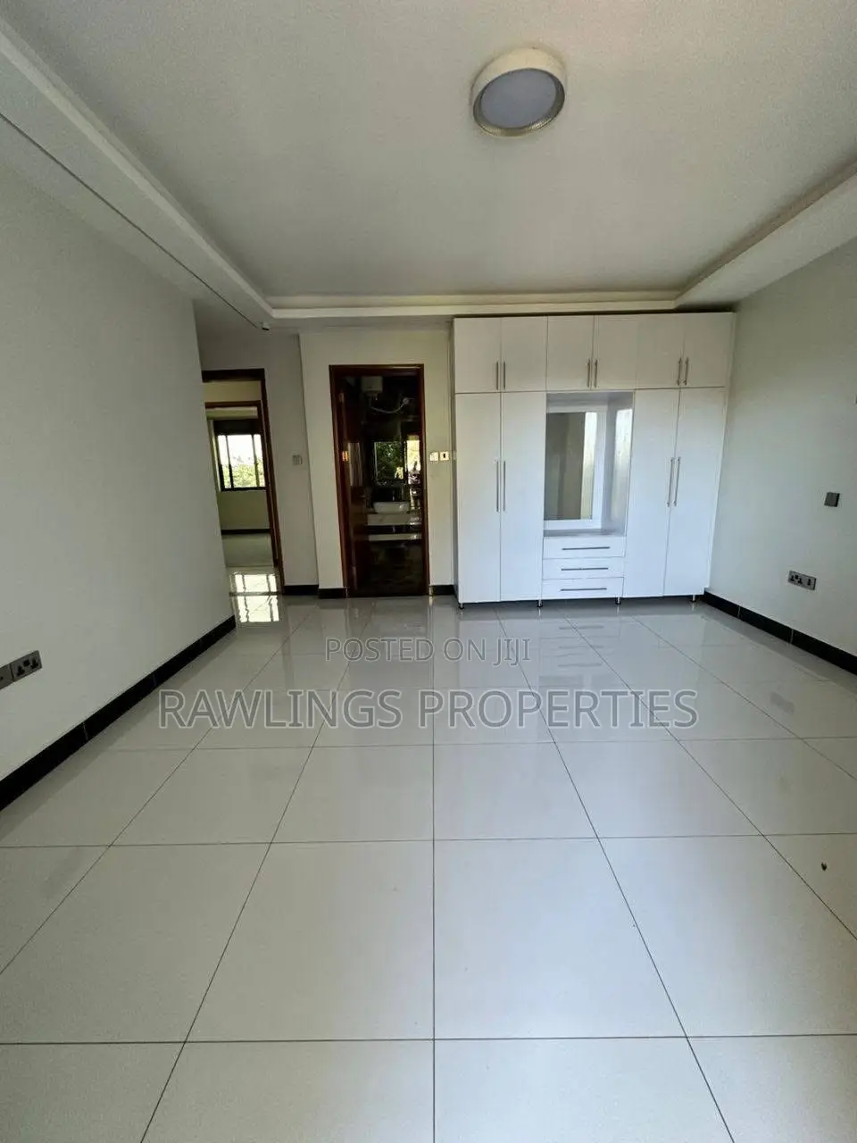 3bdrm Apartment in Bunga Hill, Makindye for rent