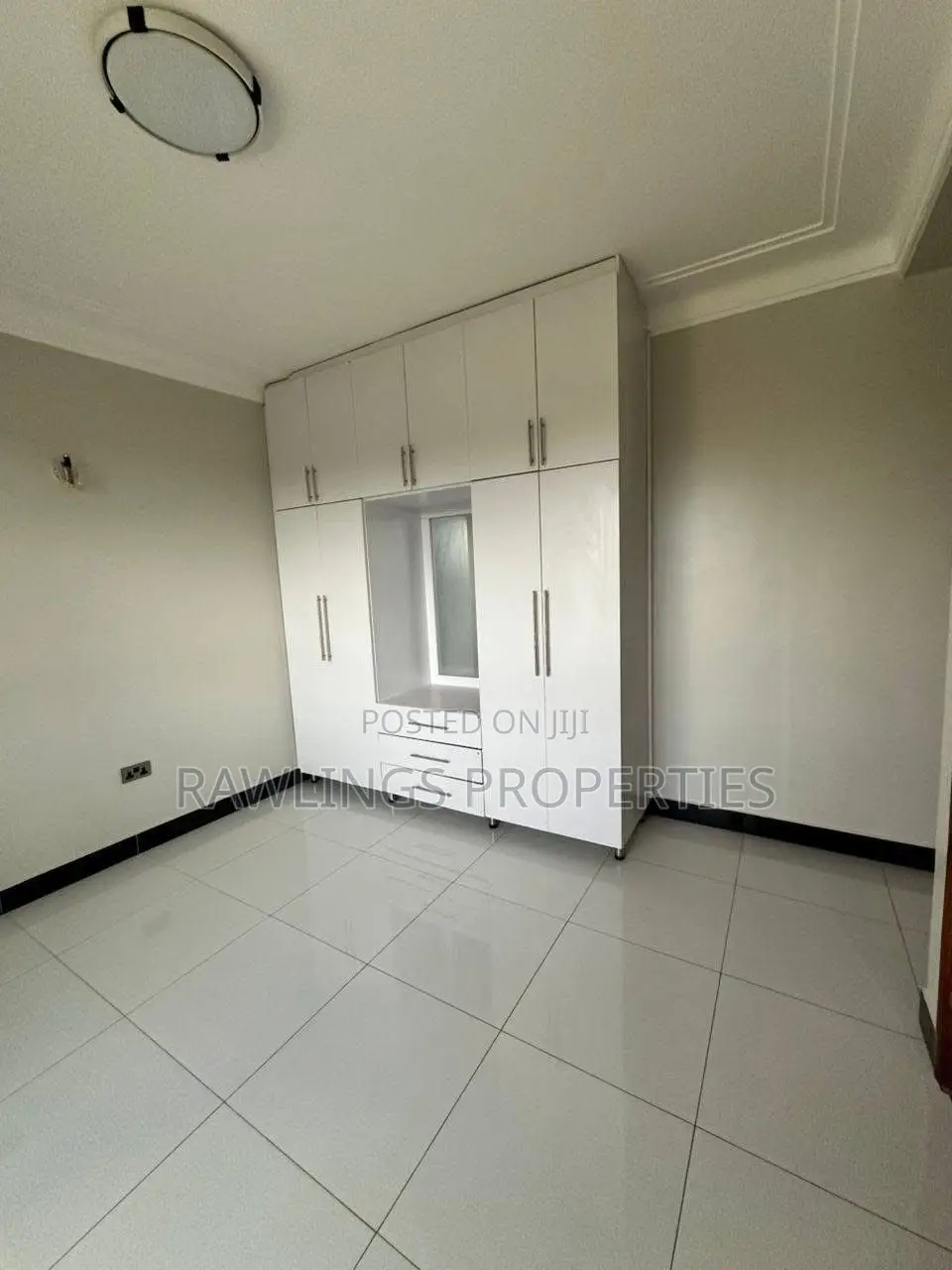 3bdrm Apartment in Bunga Hill, Makindye for rent