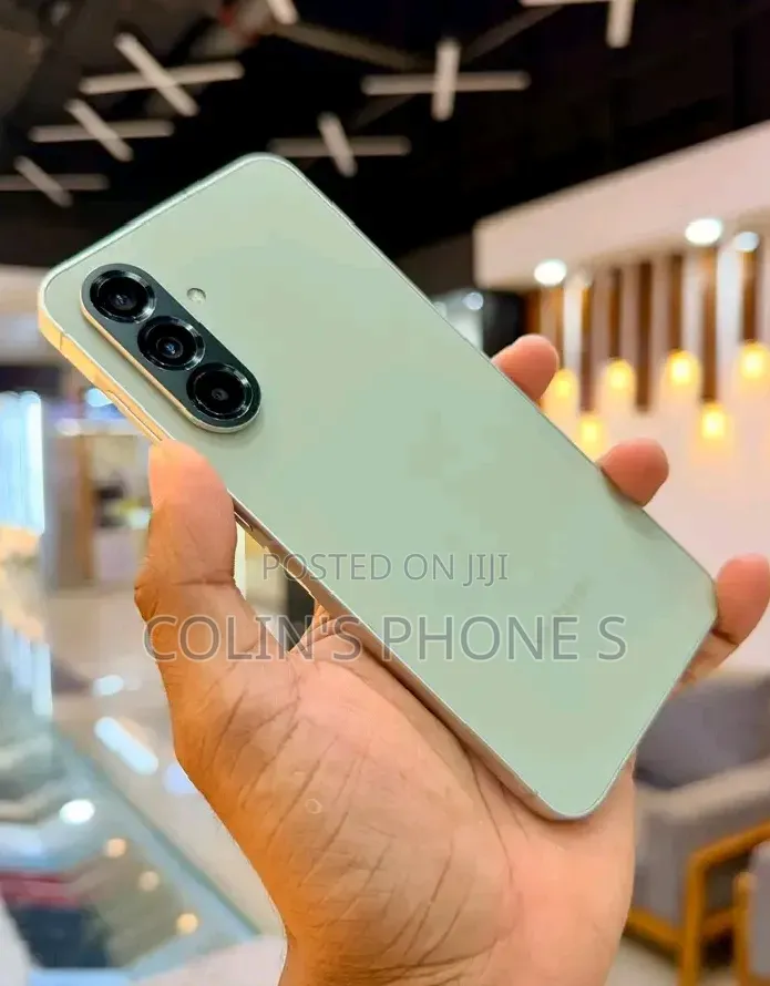 New Samsung Galaxy A56 256 GB Green