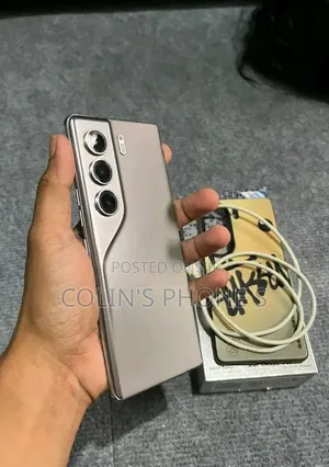 New Tecno Camon 40 Pro 4G 256 GB Gray