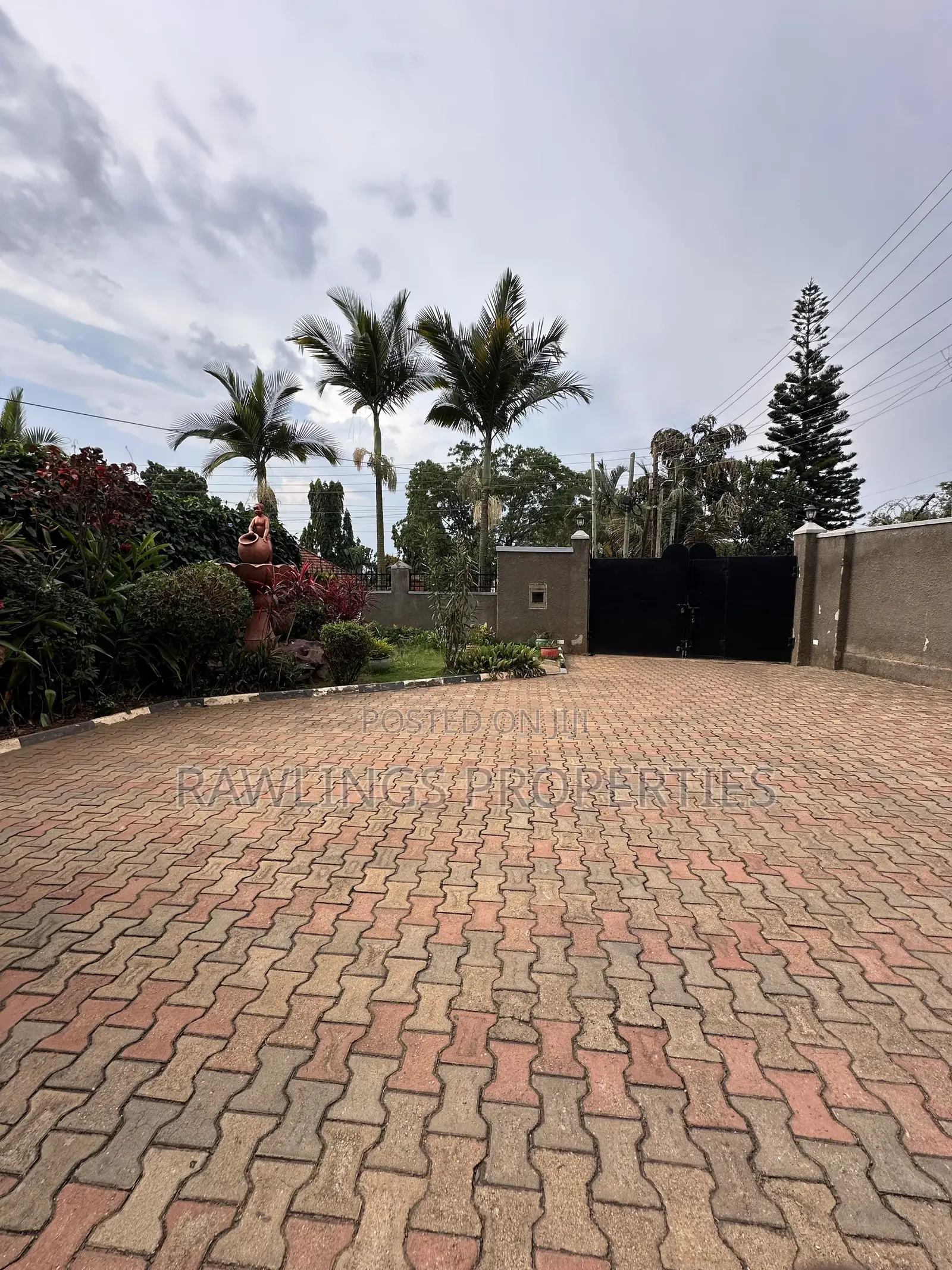 Furnished 3bdrm Apartment in Furnished Estate, Makindye for rent