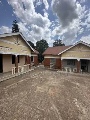 10 Decimal Plot for Sale in Bunga Kalungu