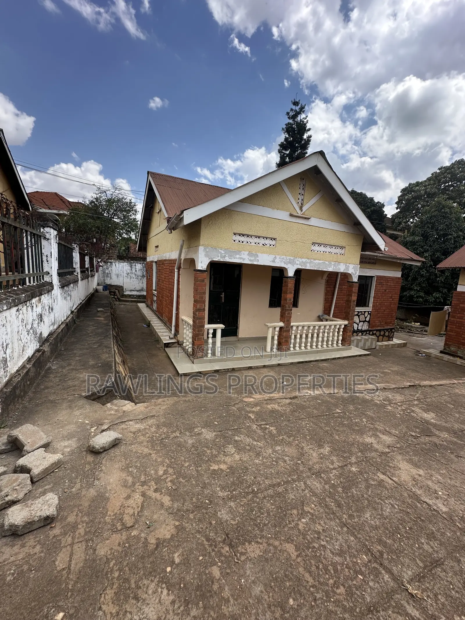 10 Decimal Plot for Sale in Bunga Kalungu