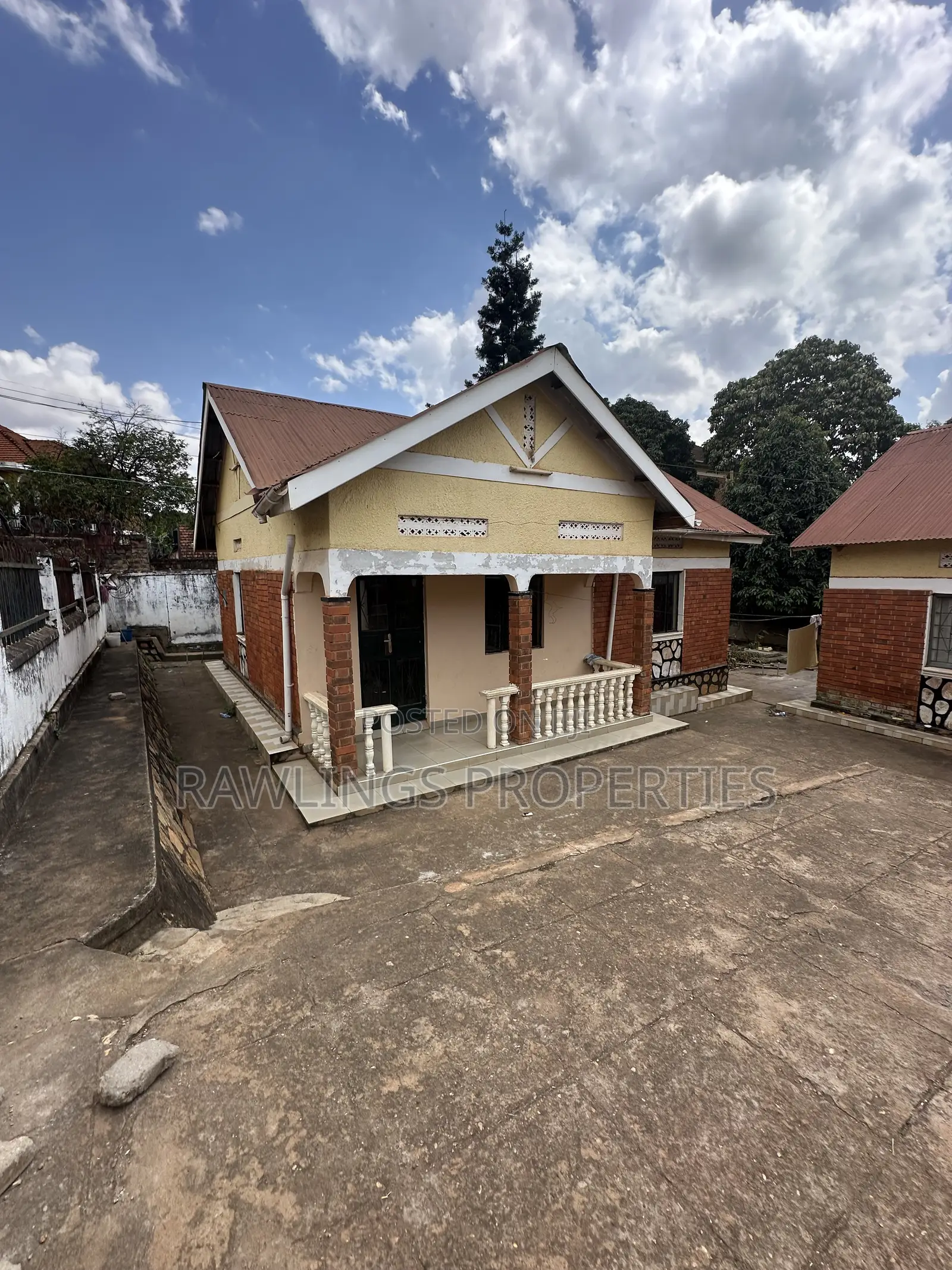 10 Decimal Plot for Sale in Bunga Kalungu