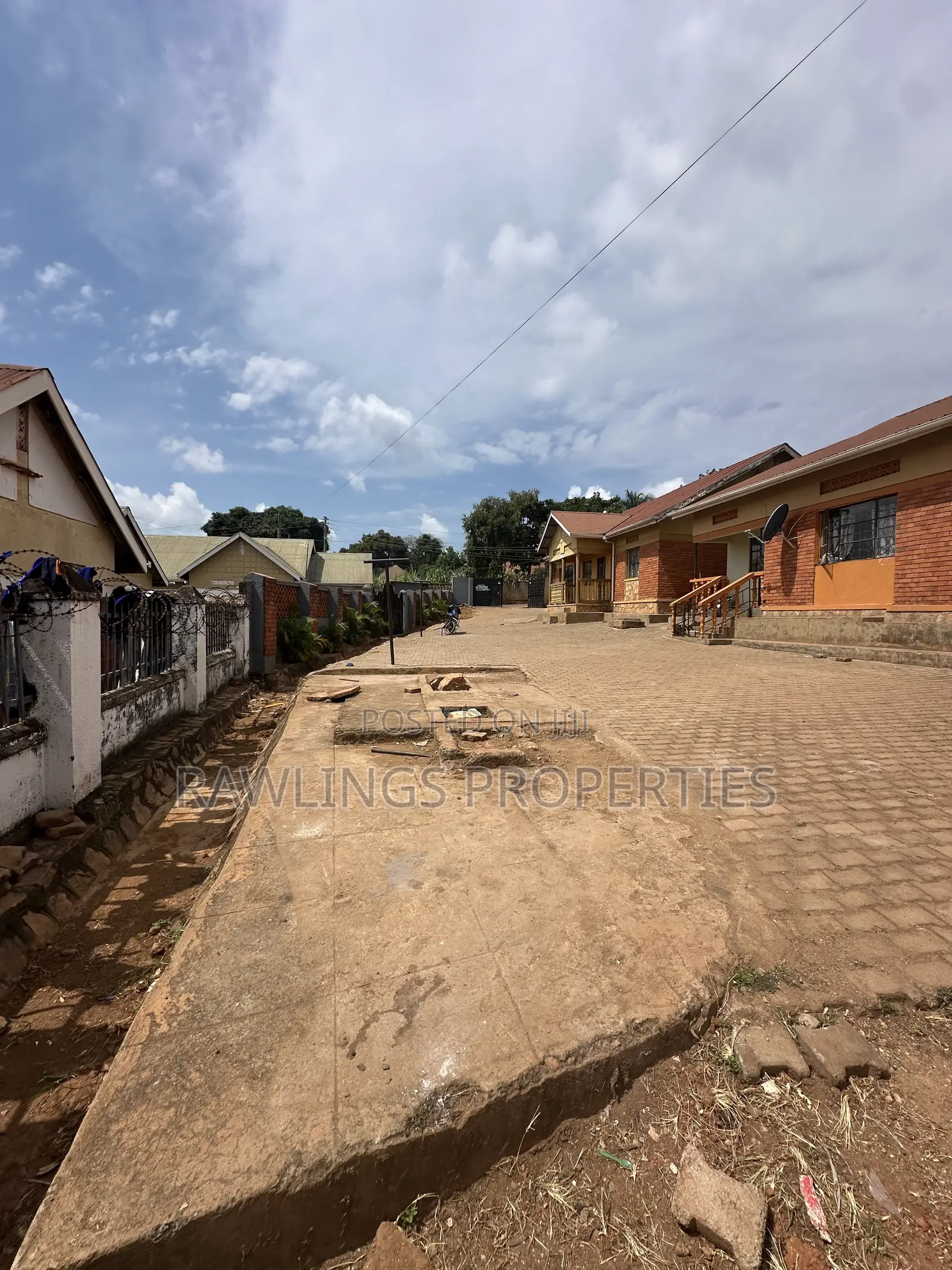 10 Decimal Plot for Sale in Bunga Kalungu