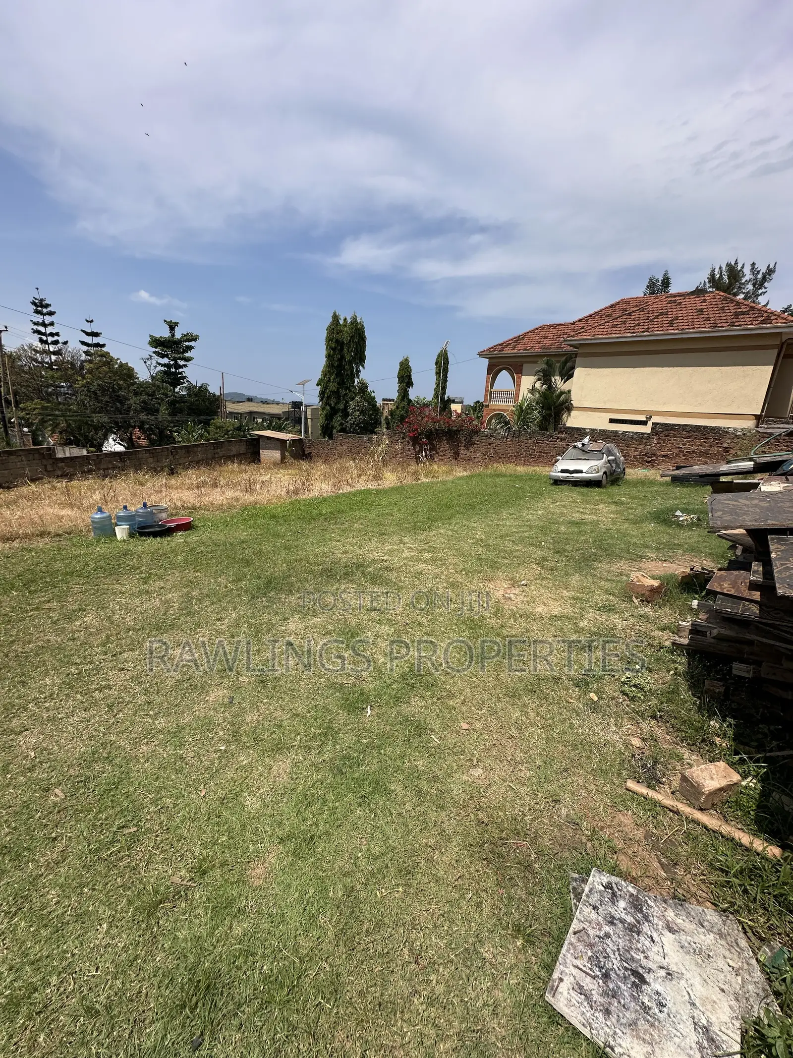 20 Decimal Commercial Plot for Sale in Buziga