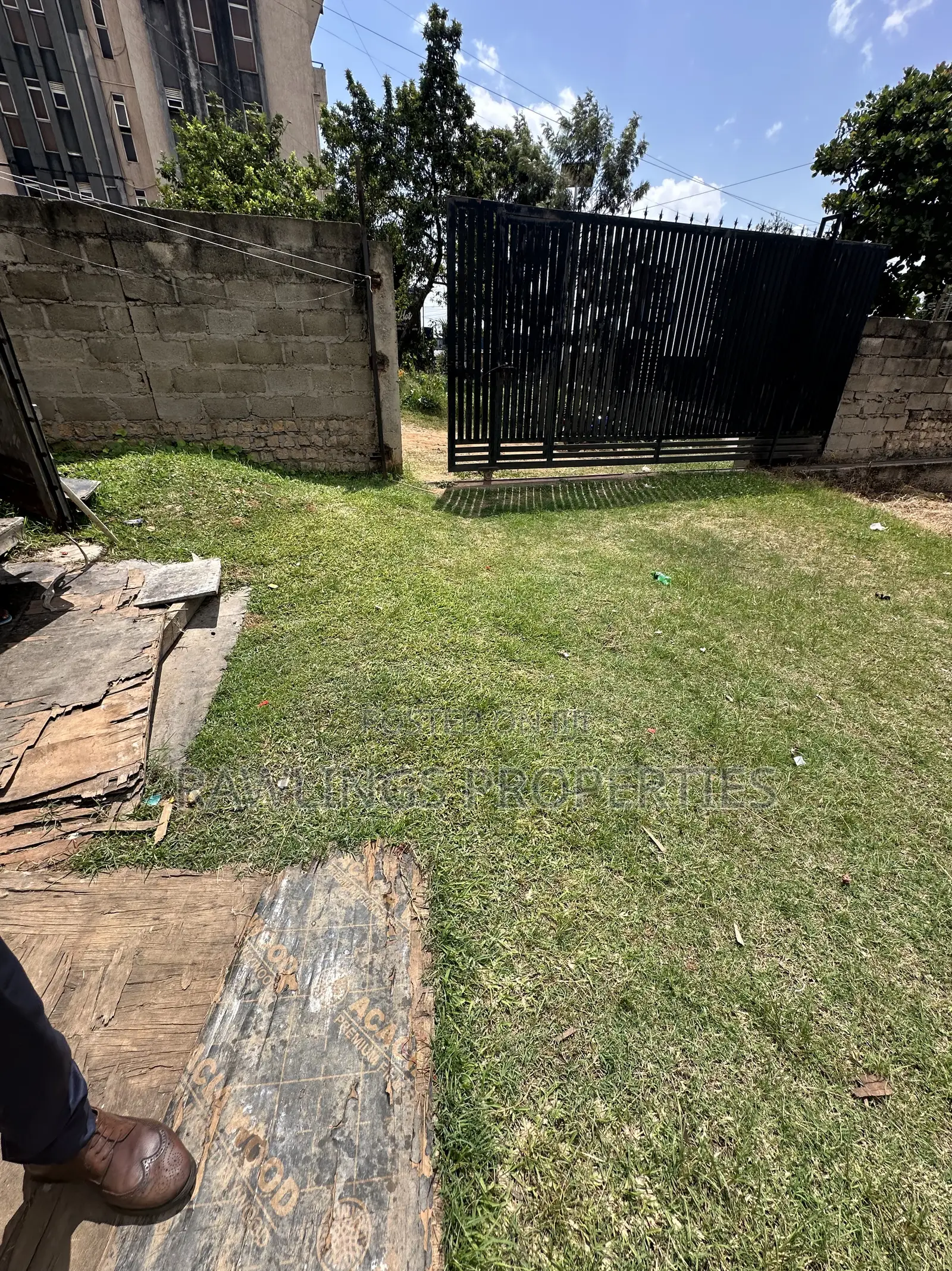 20 Decimal Commercial Plot for Sale in Buziga