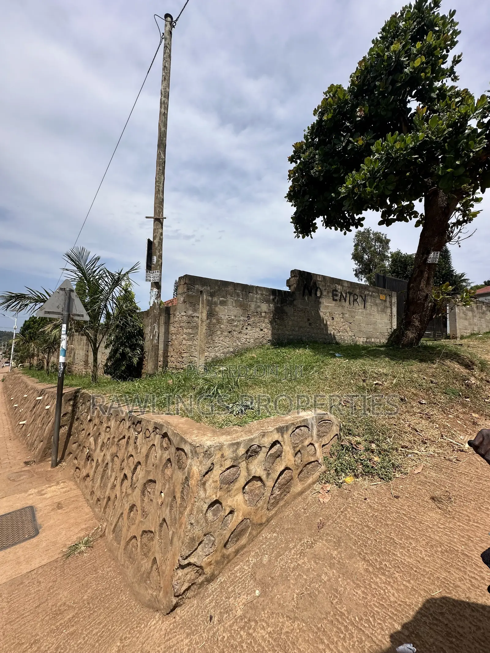20 Decimal Commercial Plot for Sale in Buziga