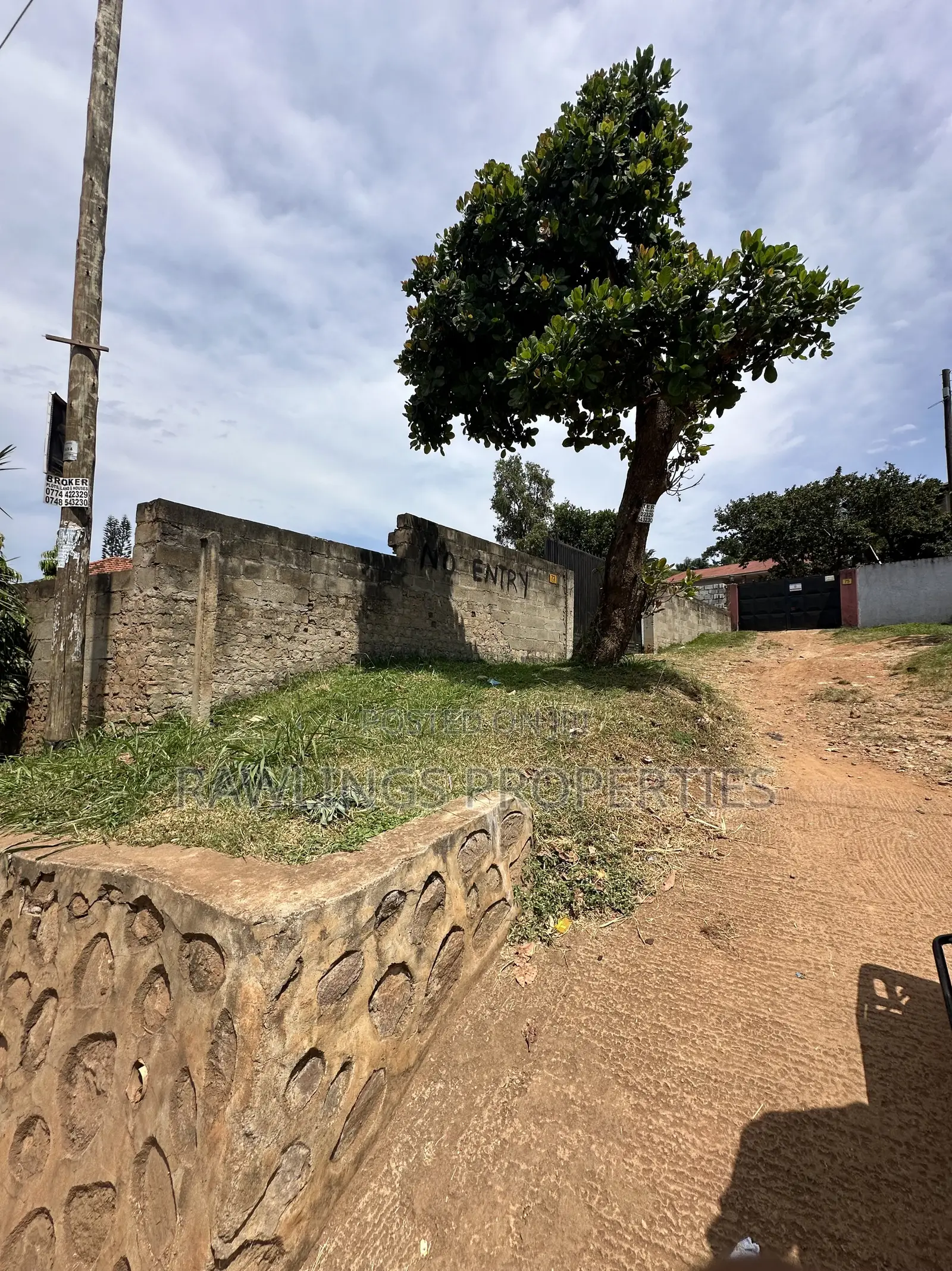 20 Decimal Commercial Plot for Sale in Buziga