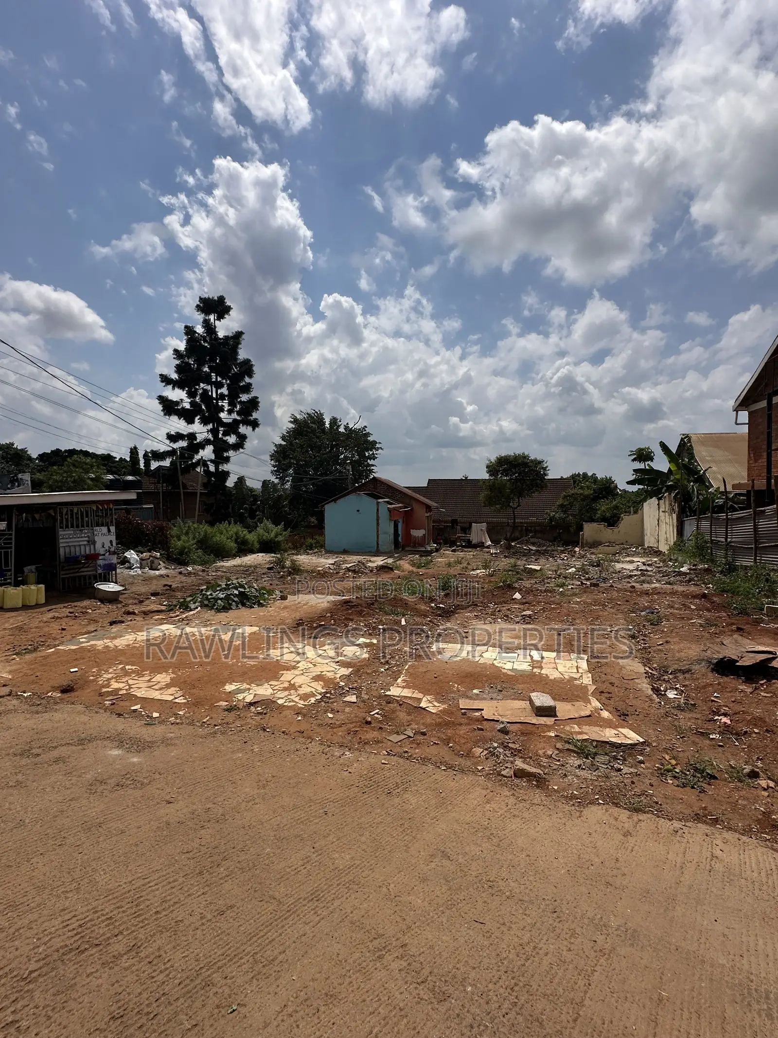 18 Decimal Commercial Corner Plot for Sale in Buziga