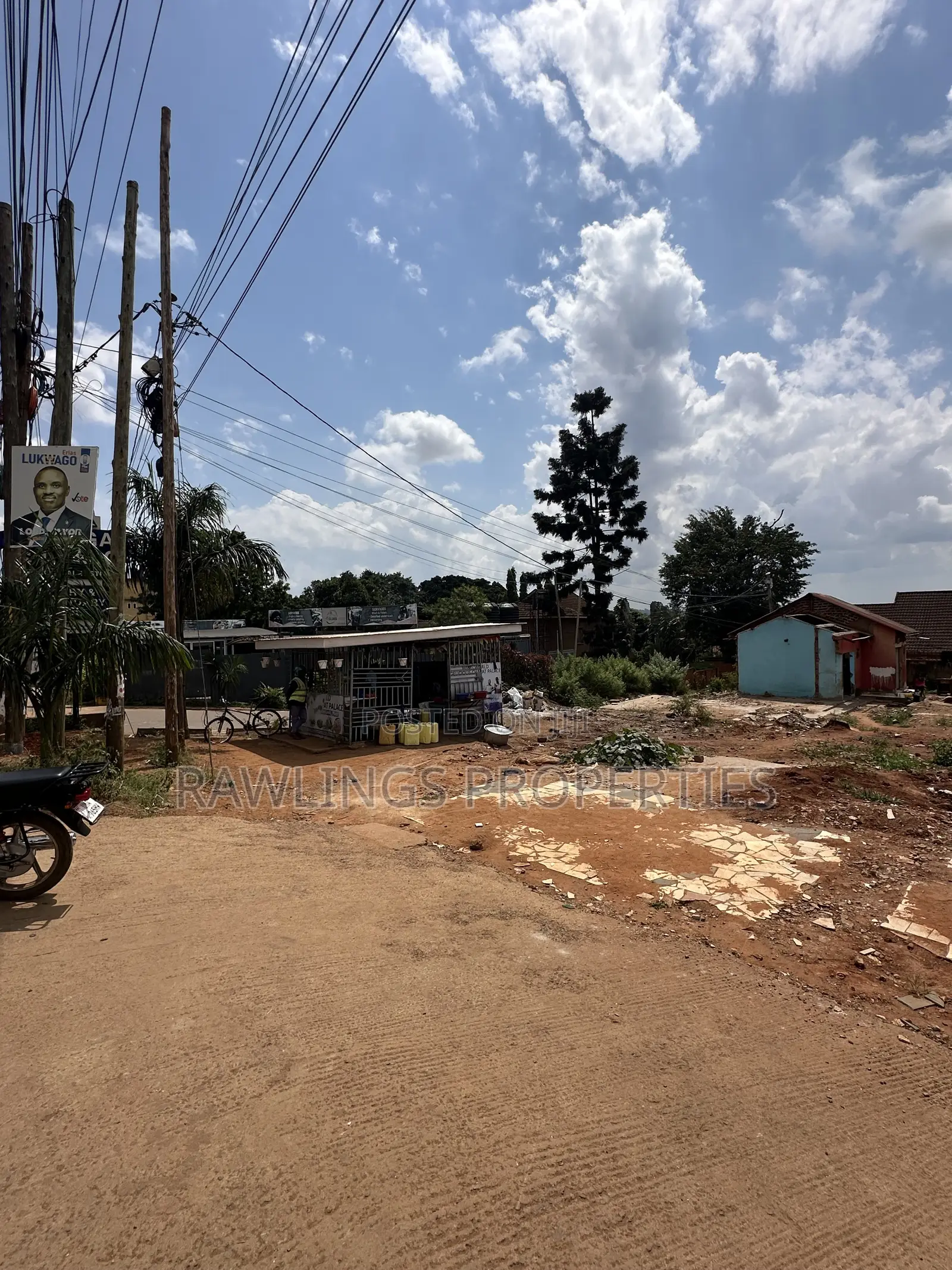 18 Decimal Commercial Corner Plot for Sale in Buziga