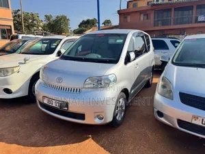 Toyota Porte 2007 Silver
