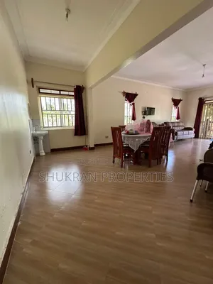 4bdrm Bungalow in Nakifuma, Central Division for sale