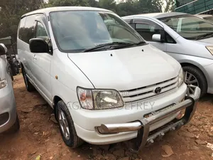 Toyota Noah 2002 White