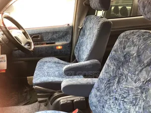 Toyota Noah 2002 White