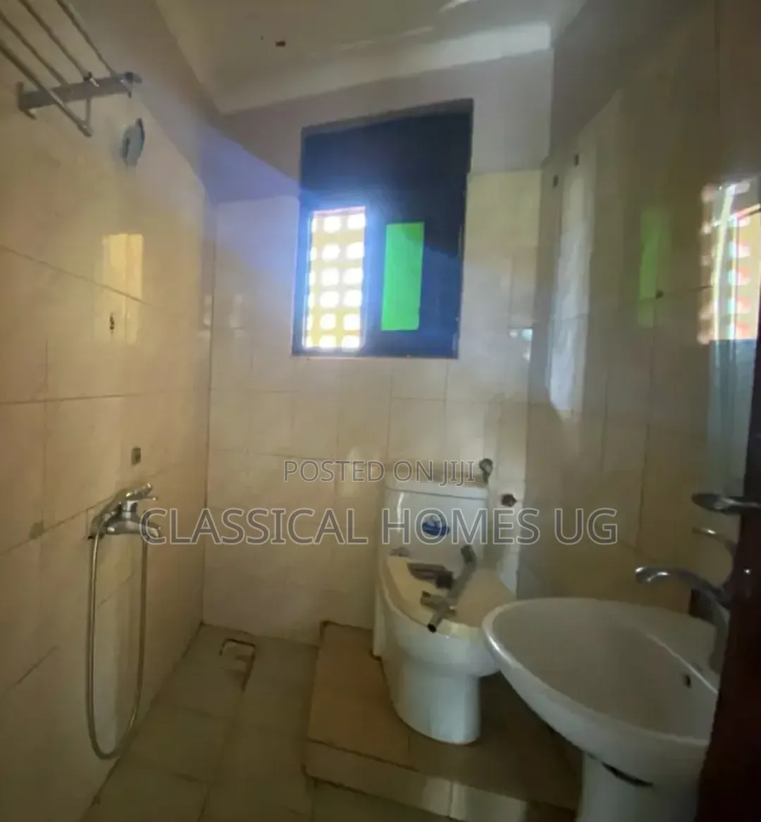 2bdrm Apartment in Muyenga, Central Division for rent