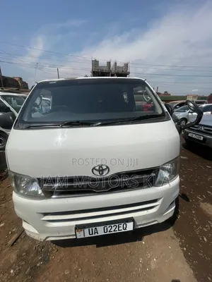 Toyota HiAce 2010 White