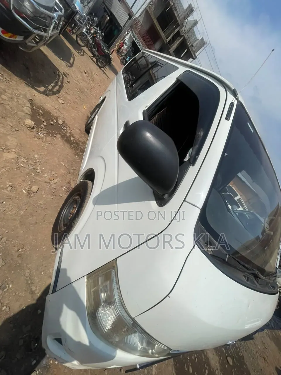 Toyota HiAce 2010 White