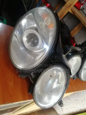Head Lights for Mercedes Benz E Class Model 2002-2009
