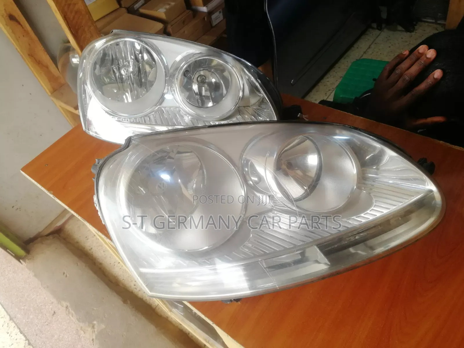 Head Lights for Golf 4
