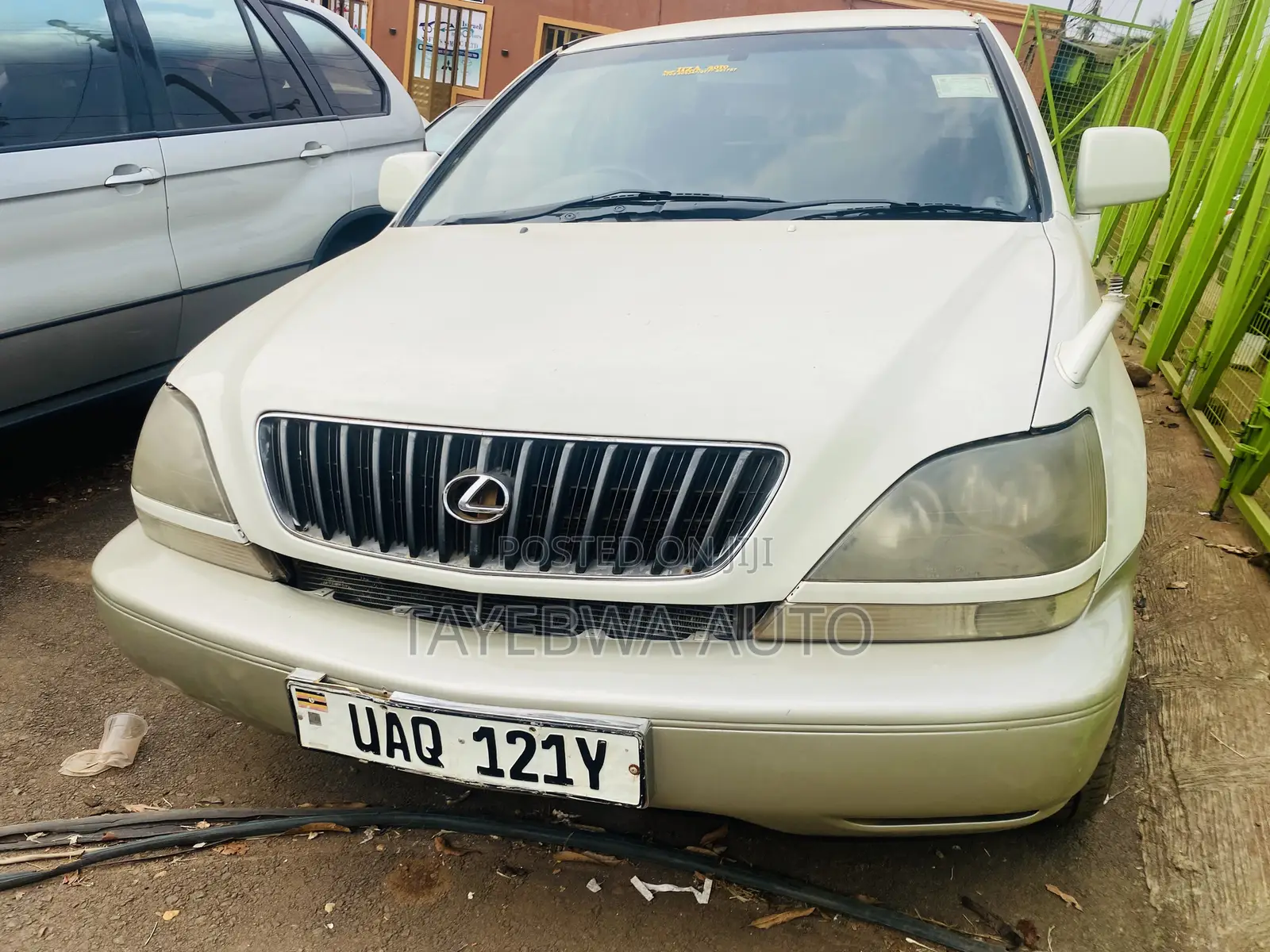 Toyota Harrier 3.0 V6 2002 White
