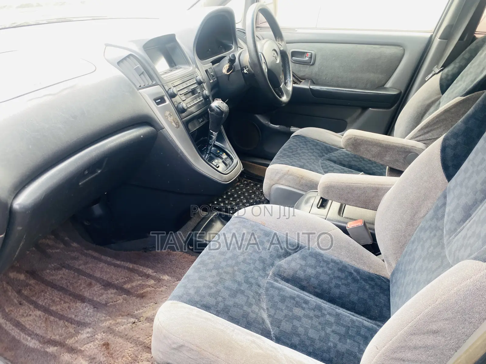 Toyota Harrier 3.0 V6 2002 White