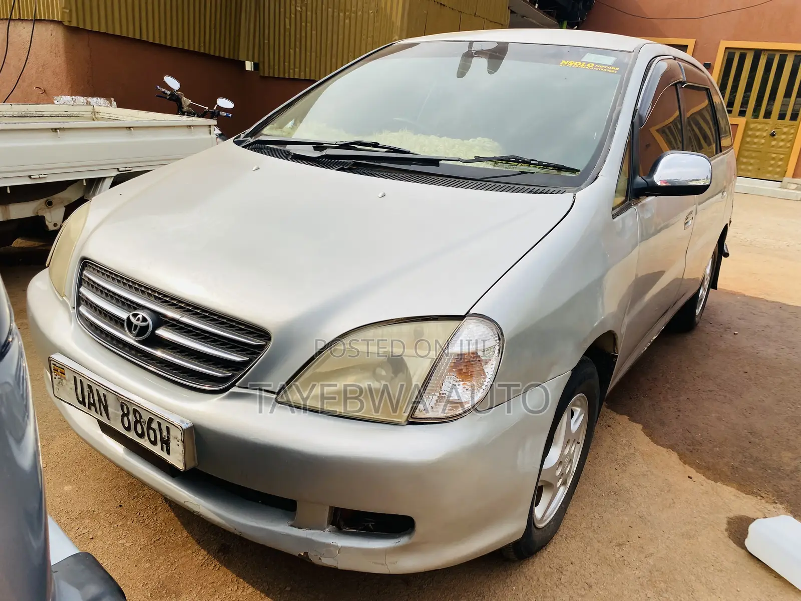 Toyota Nadia 2.0 135hp FWD 1999 Silver