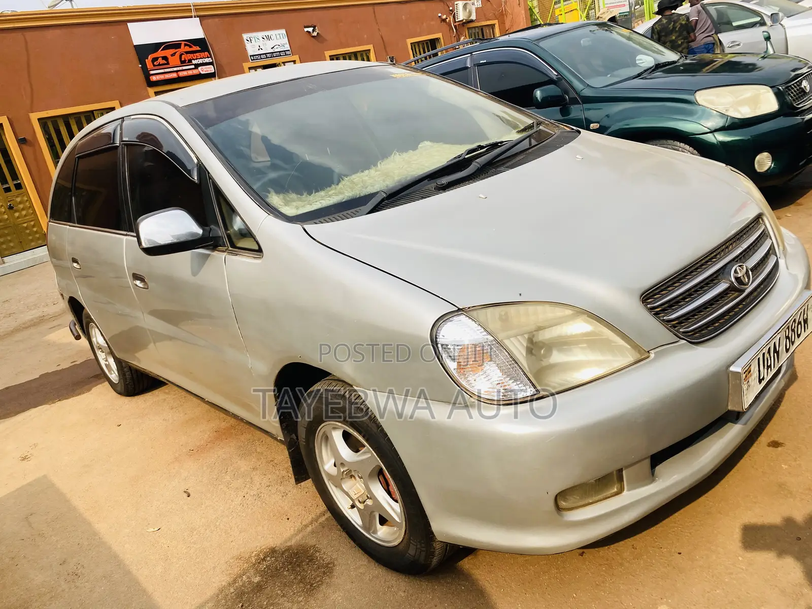 Toyota Nadia 2.0 135hp FWD 1999 Silver
