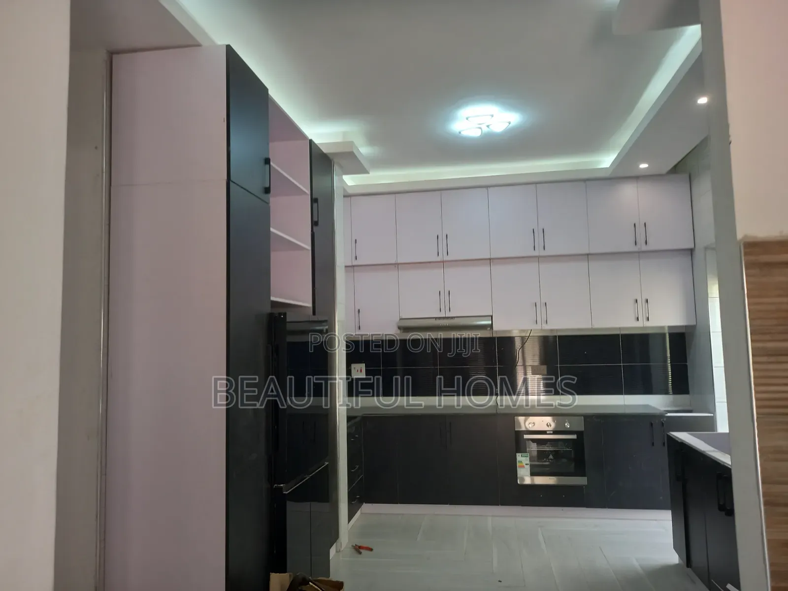Furnished 4bdrm Bungalow in Kira for sale