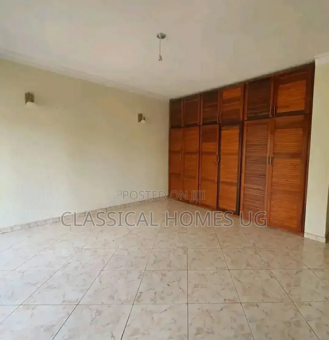 4bdrm Duplex in Naalya, Central Division for rent