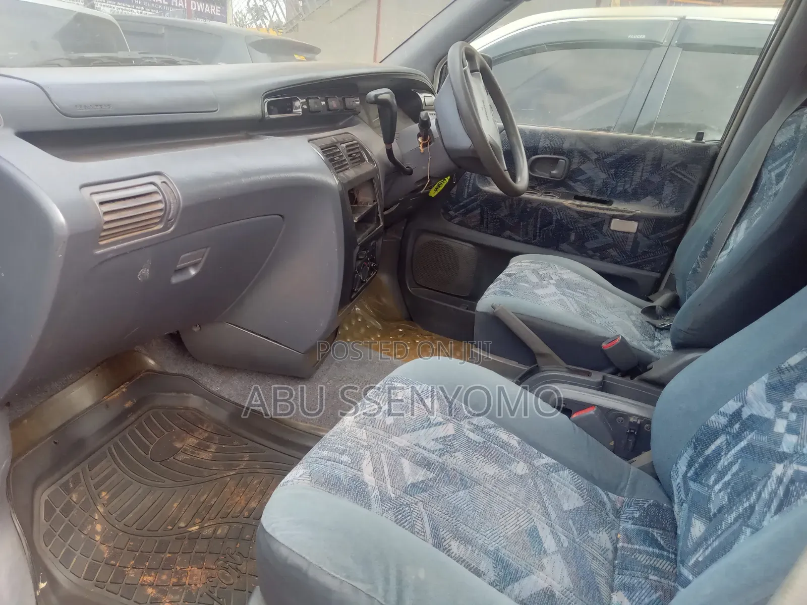 Toyota TownAce Noah 1998 Blue