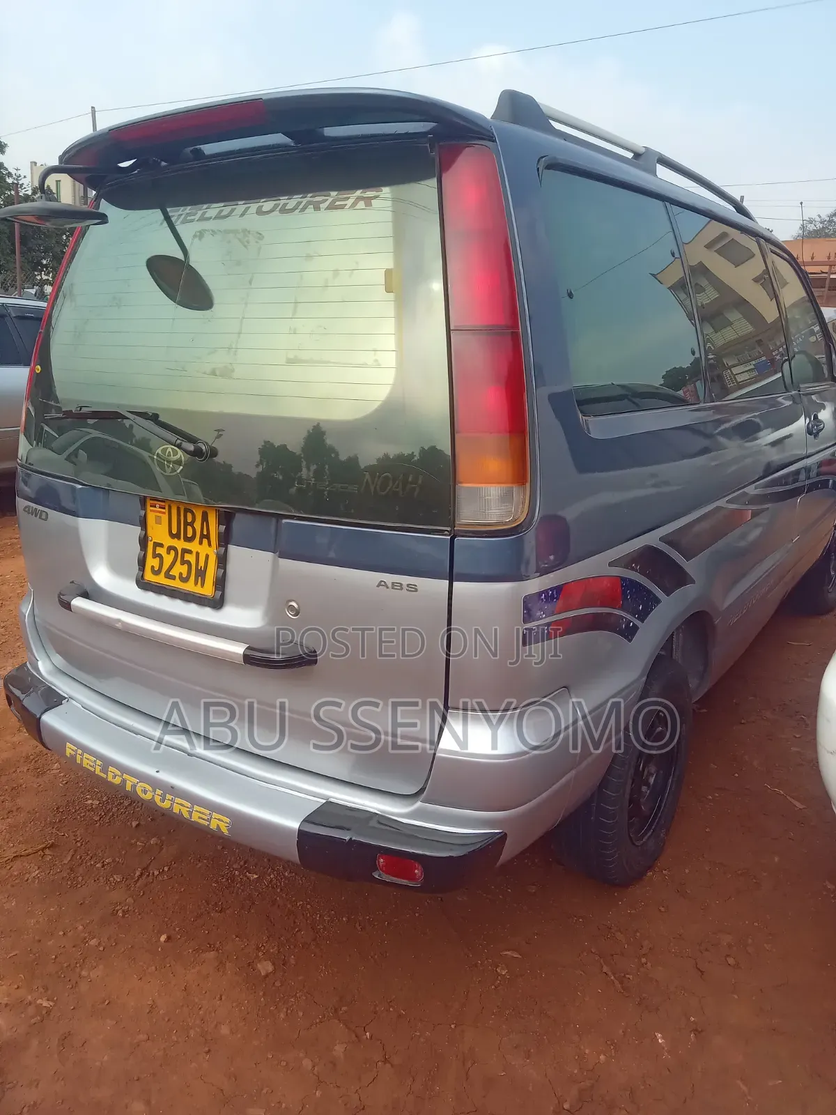 Toyota TownAce Noah 1998 Blue