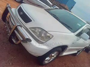 Toyota Harrier 1998 White