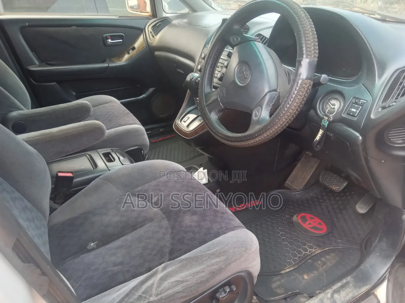 Toyota Harrier 1998 White