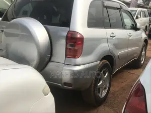 Toyota RAV4 Automatic 2003 Silver