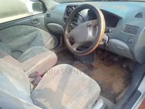 Toyota Raum 1999 White