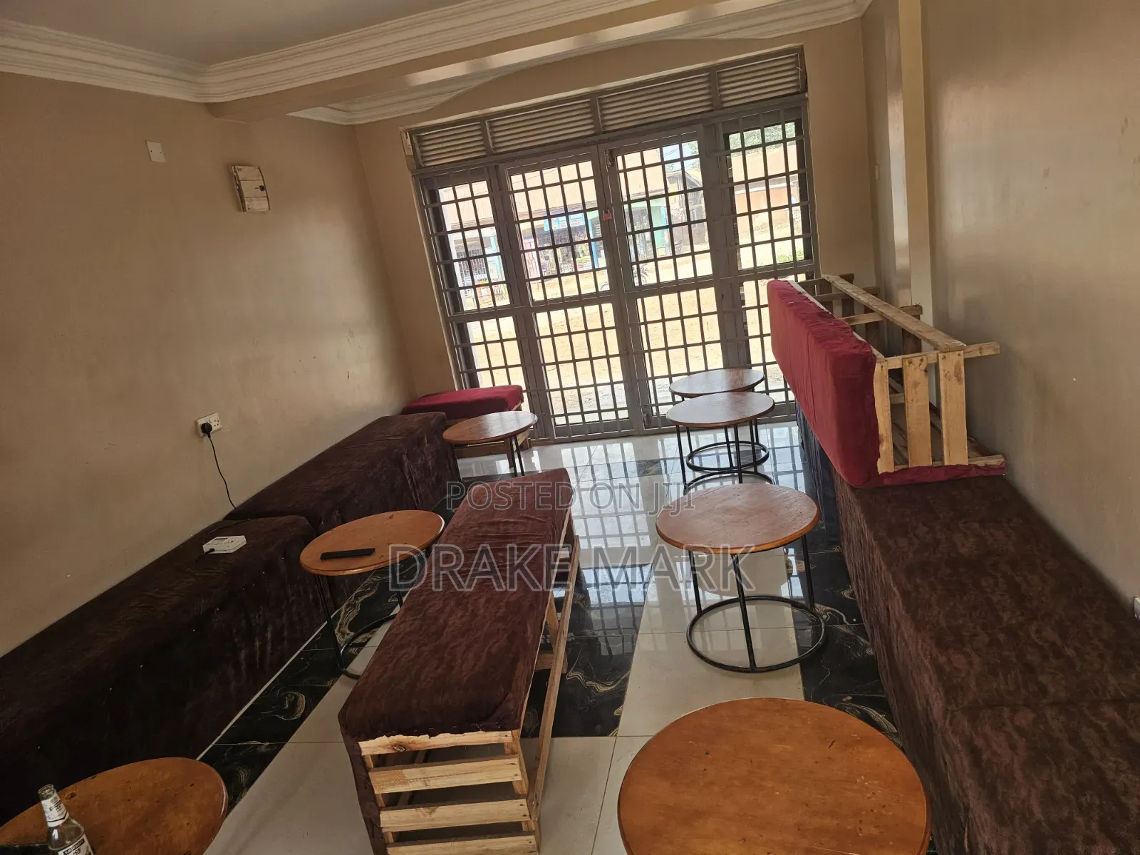 Furnished 2bdrm Apartment in Makindye for sale