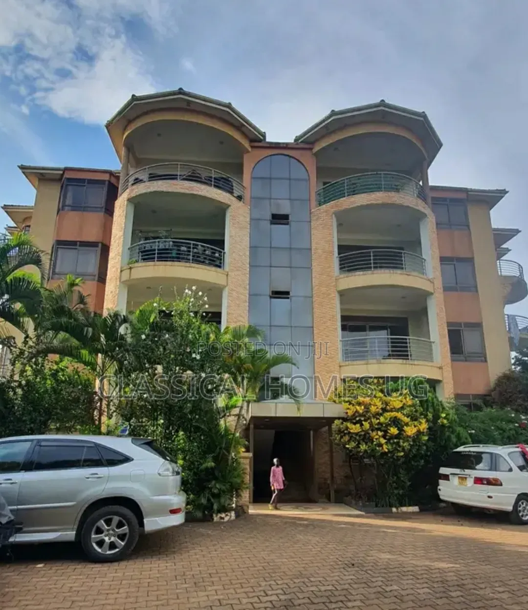 3bdrm Apartment in Lubowa Entebbe Road, Central Division for rent