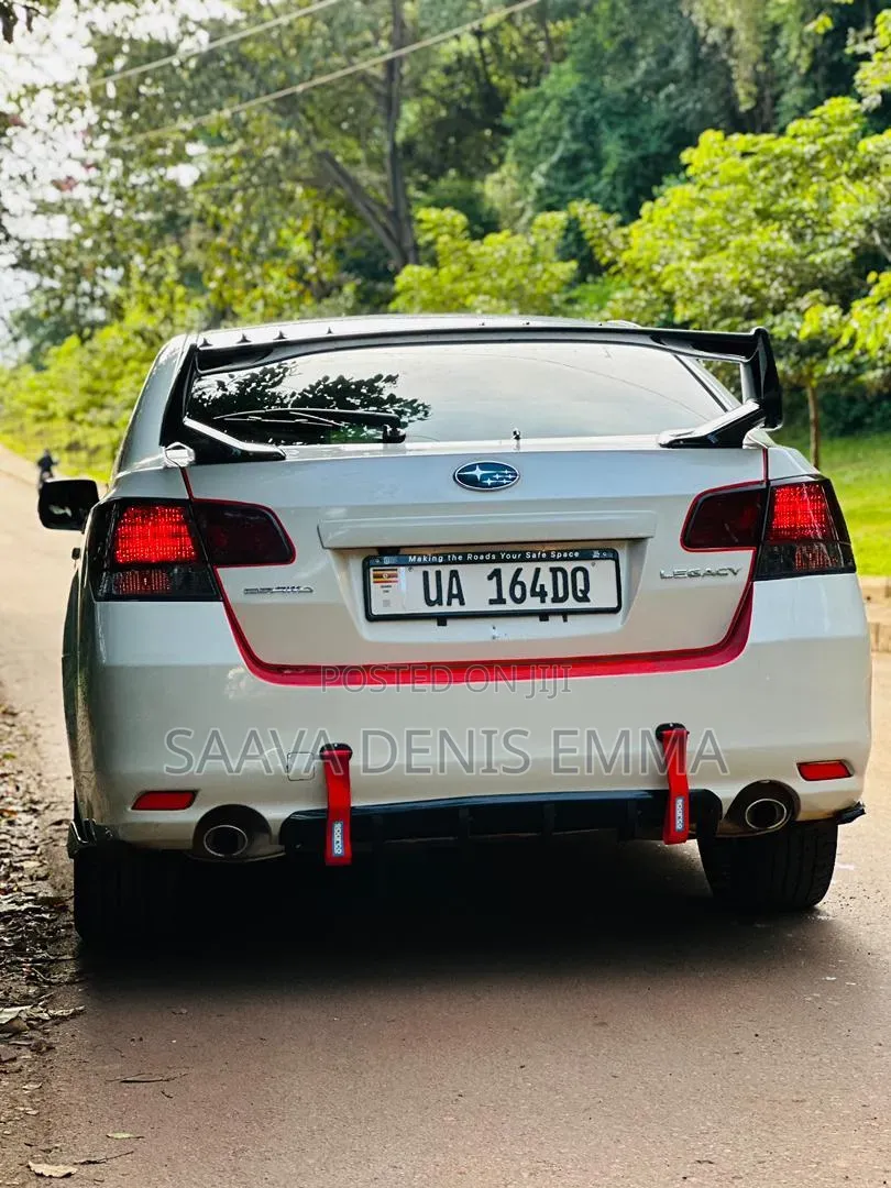 Subaru Legacy 2012 White